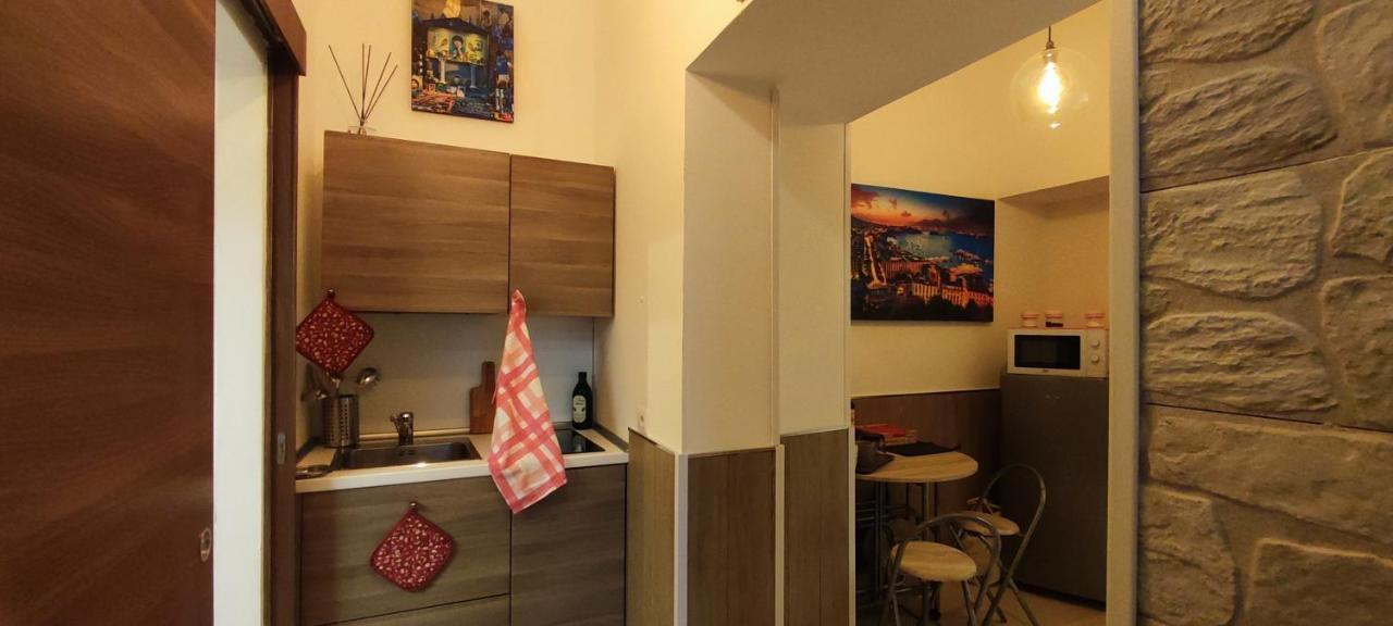 Apartamento Napuletanata Nápoles Exterior foto